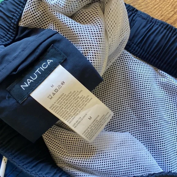 Men’s Nautica swim shorts. NWT. - Picture 4 of 4
